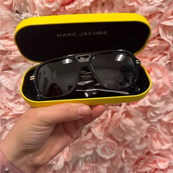 Marc Jacobs Black Sunglasses with Yellow Case - Picture 2 of 10